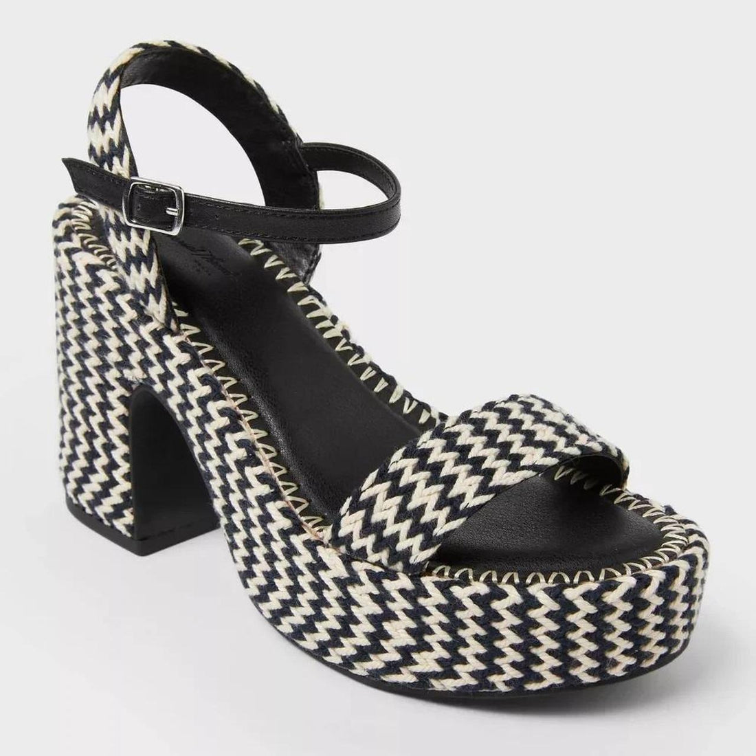 Women’s Universal Thread Madeline Platform Heels Black