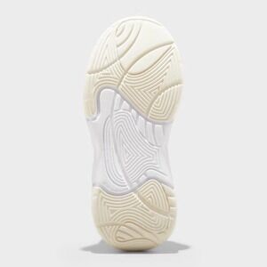 girl sneakers