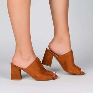 Journee Collection Adelaide Peep Toe Block Heel Sandals 5 New With Tags